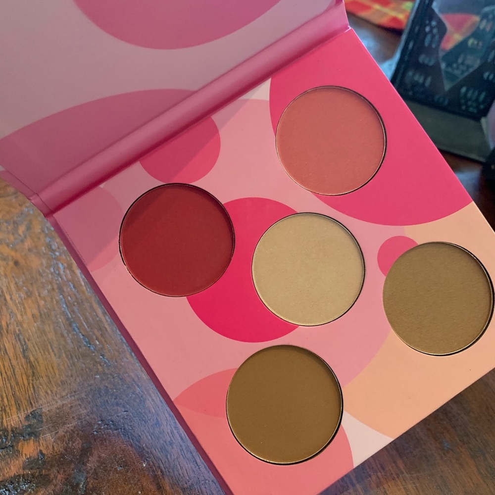 Coastal Scents Blush & Bronzer Mini Palette 🌟NEW